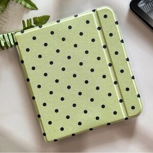 Kobo Libra Colour 7” Case — Polka Dot Cover with Clear Back